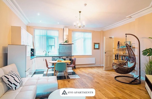 1-BR | Near City Centre and Transport by AVO