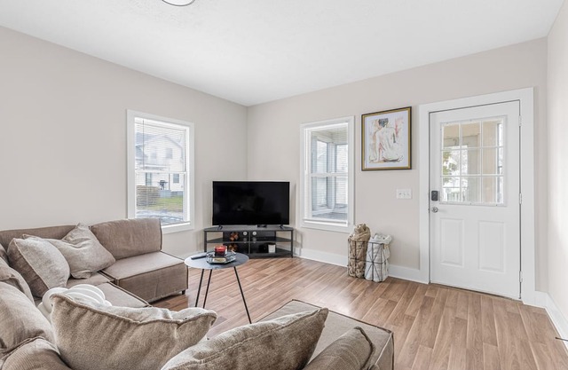 Spacious Grand Rapids Home - Peaceful & Private!