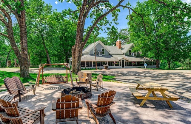 The Clubhouse at Big Rock Creek