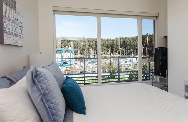 Windy Sails Marina View Condo