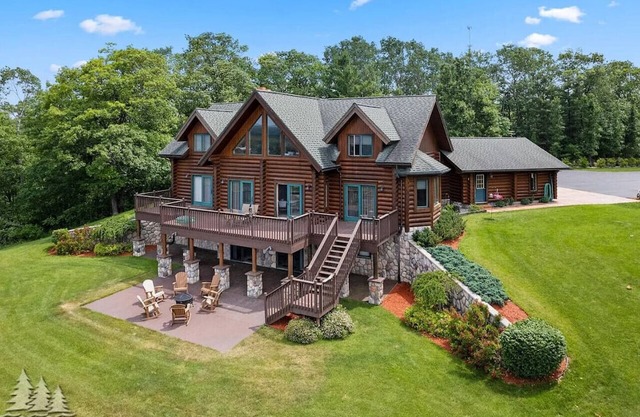 Elk Ridge Lodge! Sleeps 32! 1 of 2. Stunning Views