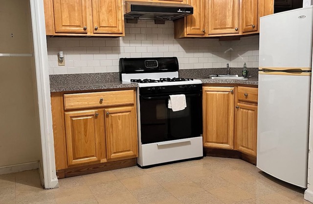 Cozy studio apartment - Entire Place with AC, WiFi in fantastic Brooklyn