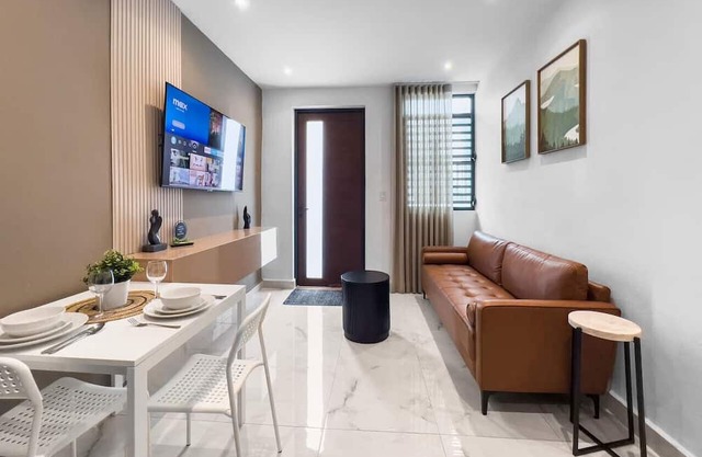 Hyde Park #10 | Comfy Apt W/Parking @ San Juan