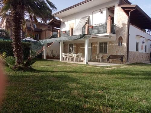 [Maestosa villa 300MQ] 50 metri dal mare