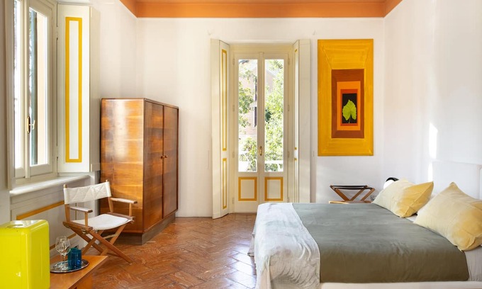 Carate Urio Bed & Breakfast | Room in a Luxury Villa in Carate Urio on Lake Como