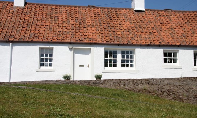 Leven Cabin | Cardy Crossing Cottage - Lower Largo beach