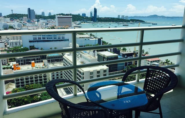 Pattaya Bay Apartment | View Talay 6 Pattaya Beach By Honey Sea view