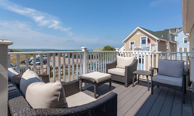 Block Island Apartment | Waverly Suite 1 - Block Island Inns