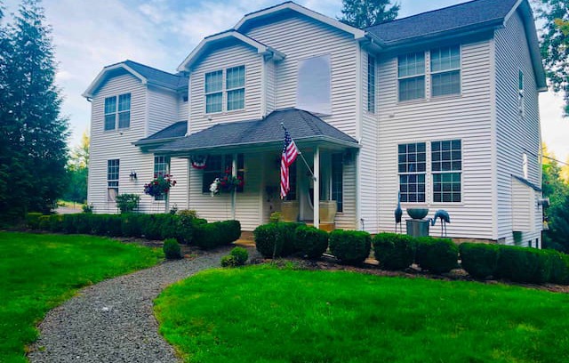 Cottage Grove Apartment | Rose Arbor Airbnb-Apartment with 2 private rooms.