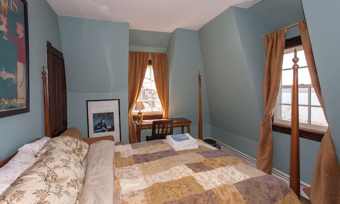Tivoli Bed & Breakfast | Suminski Innski - Riverfront Mansion, Room 6