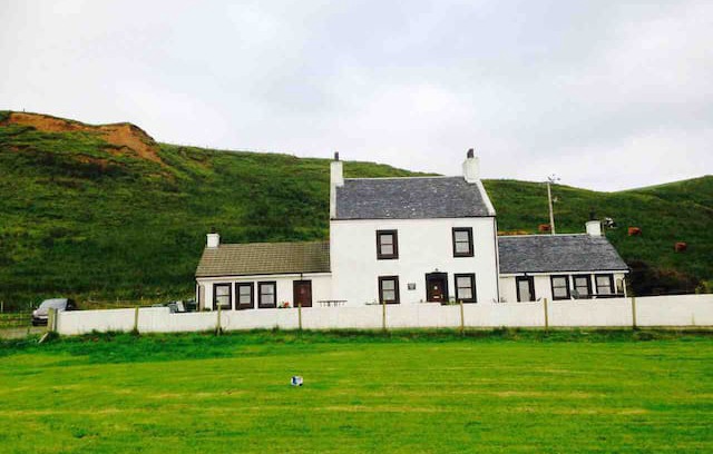 Bellochantuy Apartment | Drumore Cottage Near Campbeltown with Sea Views