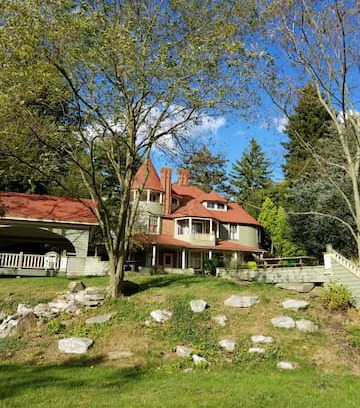 Berwick House | The Mansion at Wise Woodin Estates