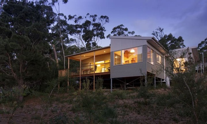 Dennes Point Cabin | Bruny Island Breakaway