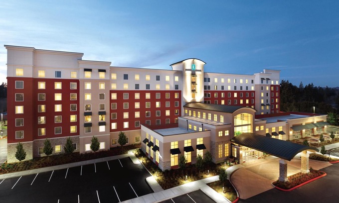 Tanasbourne Hotel | Embassy Suites Portland/Hillsboro