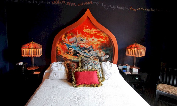 Downtown Portland Hotel | McMenamins Crystal Hotel