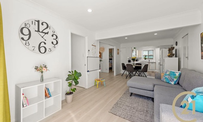 Margate Apartment | "Dodds St" - Margate Q 4019