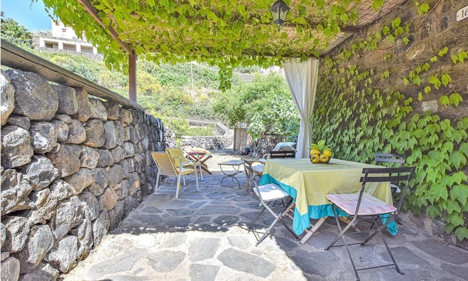 Kamma House | Beautiful stone house on the volcanic island of Pantelleria.