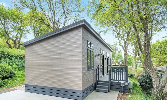 Bridport Cabin | 3 bedroom accommodation in Charmouth