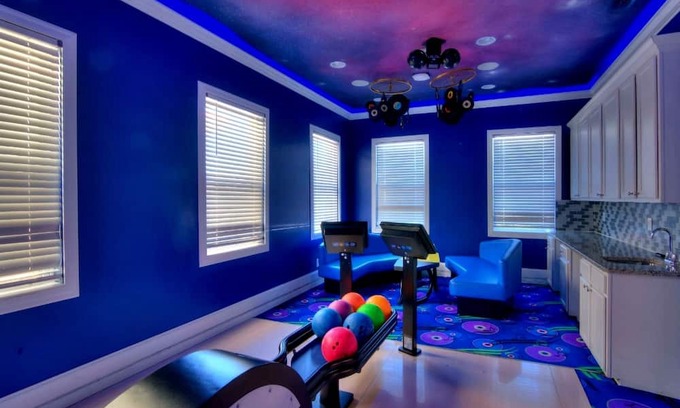 Briargrove House | AS SEEN ON TV! Music City Bowling Villa Solterra