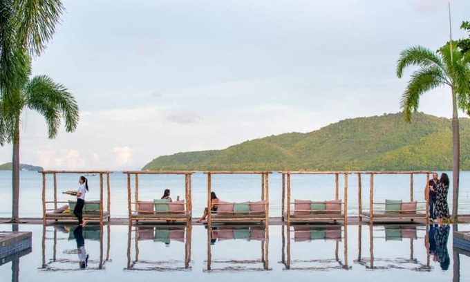 Rawai Apartment | Beachfront and Pool 2 BR Apt- Selina 870