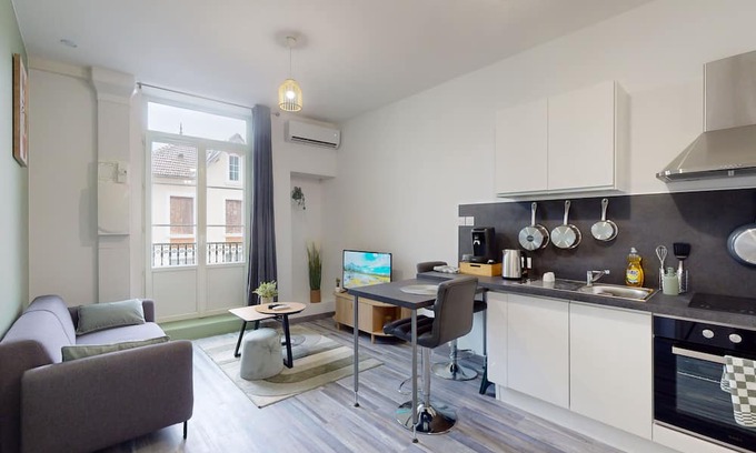 Vinay Apartment | Magnificent T2 in the heart of Vinay