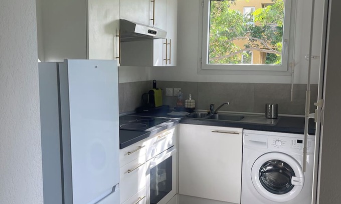 Port-Saint-Louis-du-Rhone Apartment | A Camargue getaway just 5 minutes from the beach!