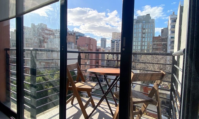 Colegiales Apartment | Bright, classic and spacious: steps from Av Cabildo