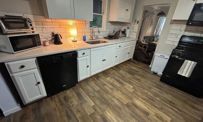 Woodmere House | Room in Beachwood: 1 Bedroom, King bed.