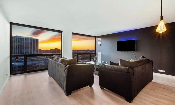 Buena Park Condo | 1bedroom condo with fitness room fabulous view literally steps away from Beach
