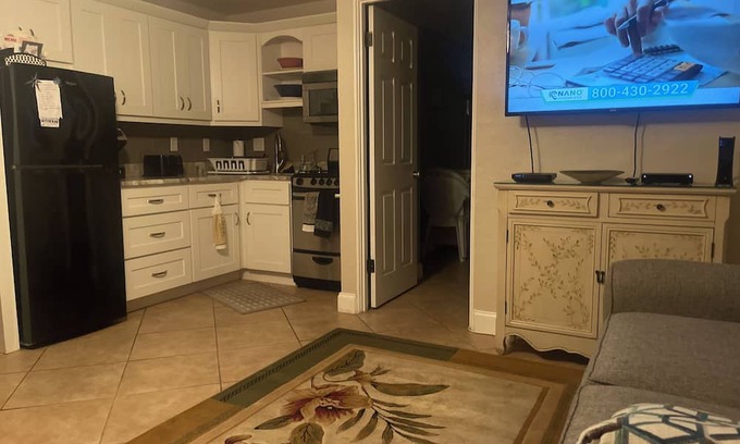 St. Pete Beach Condo | Cozy 1-bedroom condo in amazing St. Pete Beach with AC, WiFi, with pool