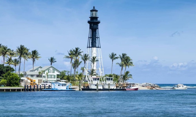 Boca Del Mar House | Luxurious Oasis with Private Pool, BBQ Grill, Golf Access, Beaches & Shopping