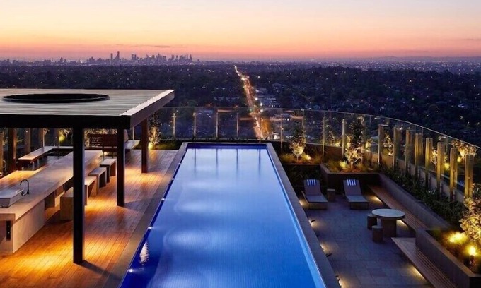 Box Hill Apartment | This apartment is a 2 bedroom(s), 1 bathrooms, located in Box Hill South, VIC.