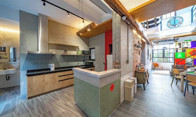 North District Bed & Breakfast | Shine tree house