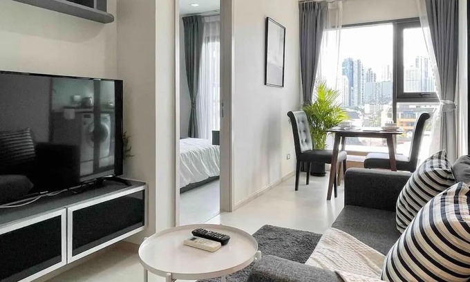 Khlong Tan Apartment | Fully Equipped Kitchen 5min to BTS with City View