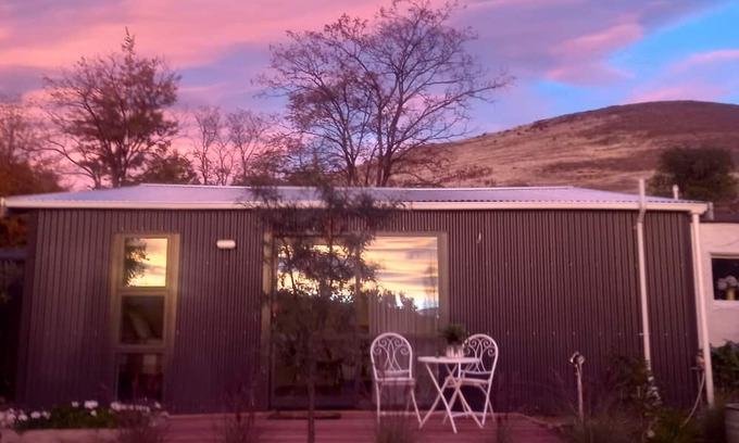 Bannockburn Apartment | Cosy rural retreat in the heart of Bannockburn Central Otago
