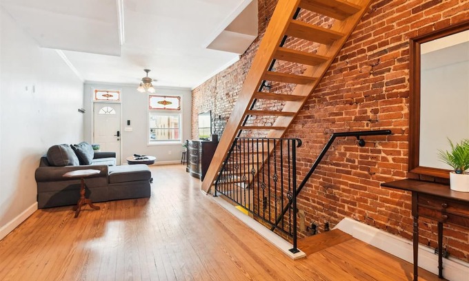 Canton House | Cozy urban oasis near Fells Point and Johns Hopkins