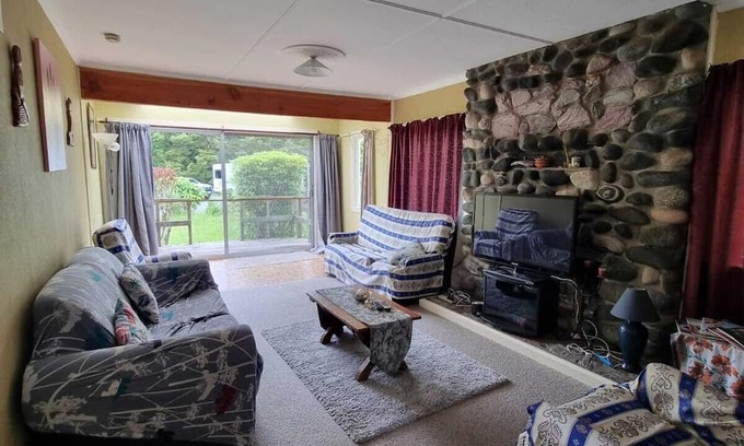 Manapouri House | Cosy getaway in Manapouri