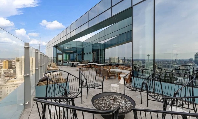 Logan Square Apartment | 1 Mile from Center City Philadelphia