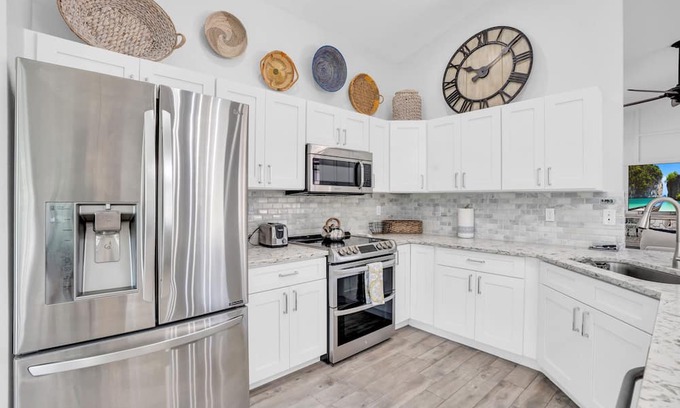 Willoughby Acres House | Enjoy all that Naples has to offer. Convenient access to everything you need.