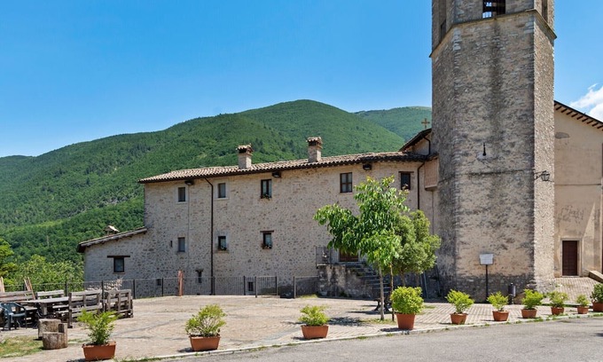 Scheggino Villa | Belvilla by OYO Appartamento in fortezza a Ceselli