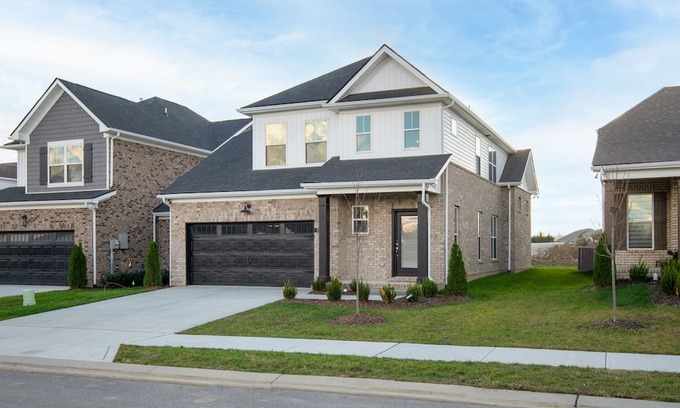 Gallatin House | New Luxury Home close to Nashville