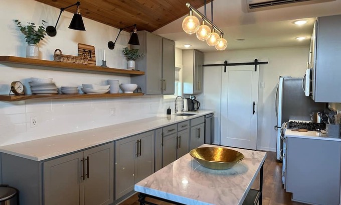 Neskowin House | "Ultimate Coastal Living, Neskowin golf and views! 30+ day rental only.