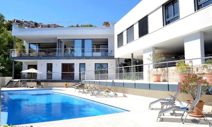 Peguera Villa | Imagine Your Family Renting This Luxury Villa, Mallorca Villa 1477