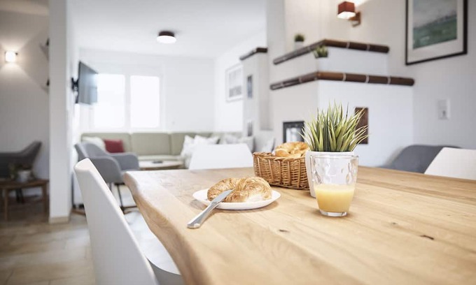 Rust House | Holiday Home 'Elsa 180 sqm' with Private Terrace, Private Garden and Wi-Fi