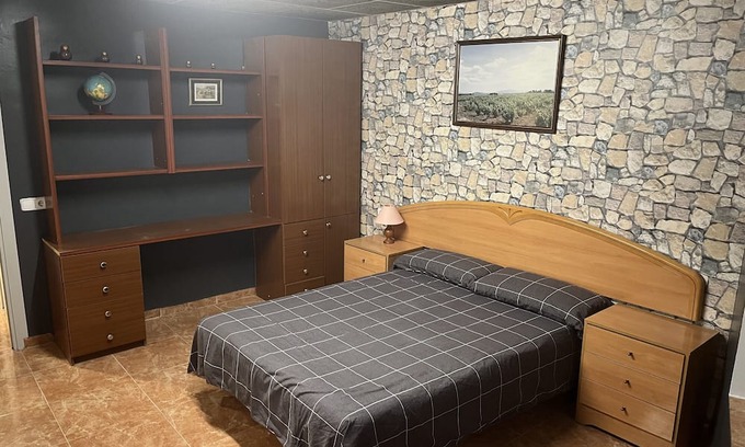 Villalba dels Arcs Apartment | Apartment 'Lo Perxe' with Mountain Views, Wi-Fi and Air Conditioning