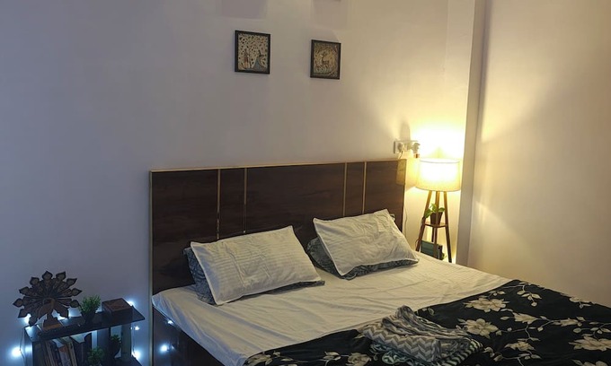 Delhi Apartment | DSR HomeStays - Your cozy escape in Delhi !