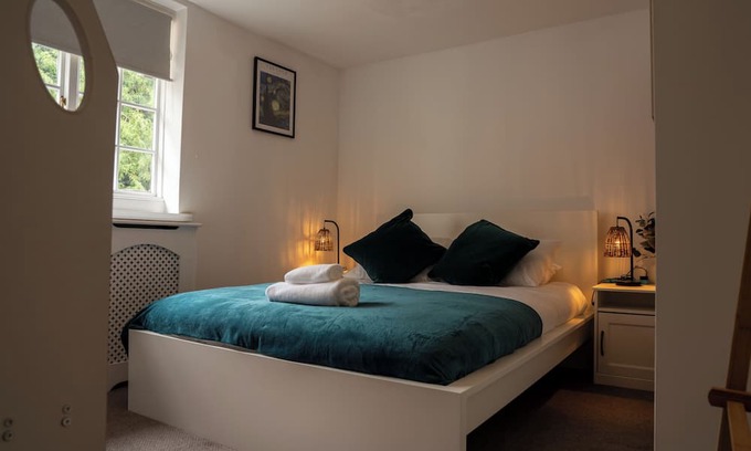 Fordwich Cottage | Enchanting 3-bedroom cottage in Canterbury for a cozy getaway