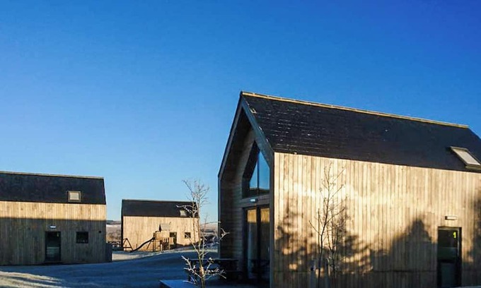 Tarset Cottage | Modern comfort meets rugged wilderness at Tarset Tor’s unique glamping retreat.
