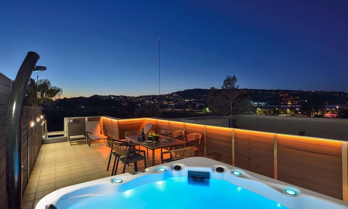 Tsikalaria House | Delight Residences - K2 | Sauna & Rooftop Jacuzzi