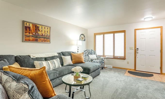 Clearfield House | Convenient Townhome 1 Mi to Dtwn Clearfield